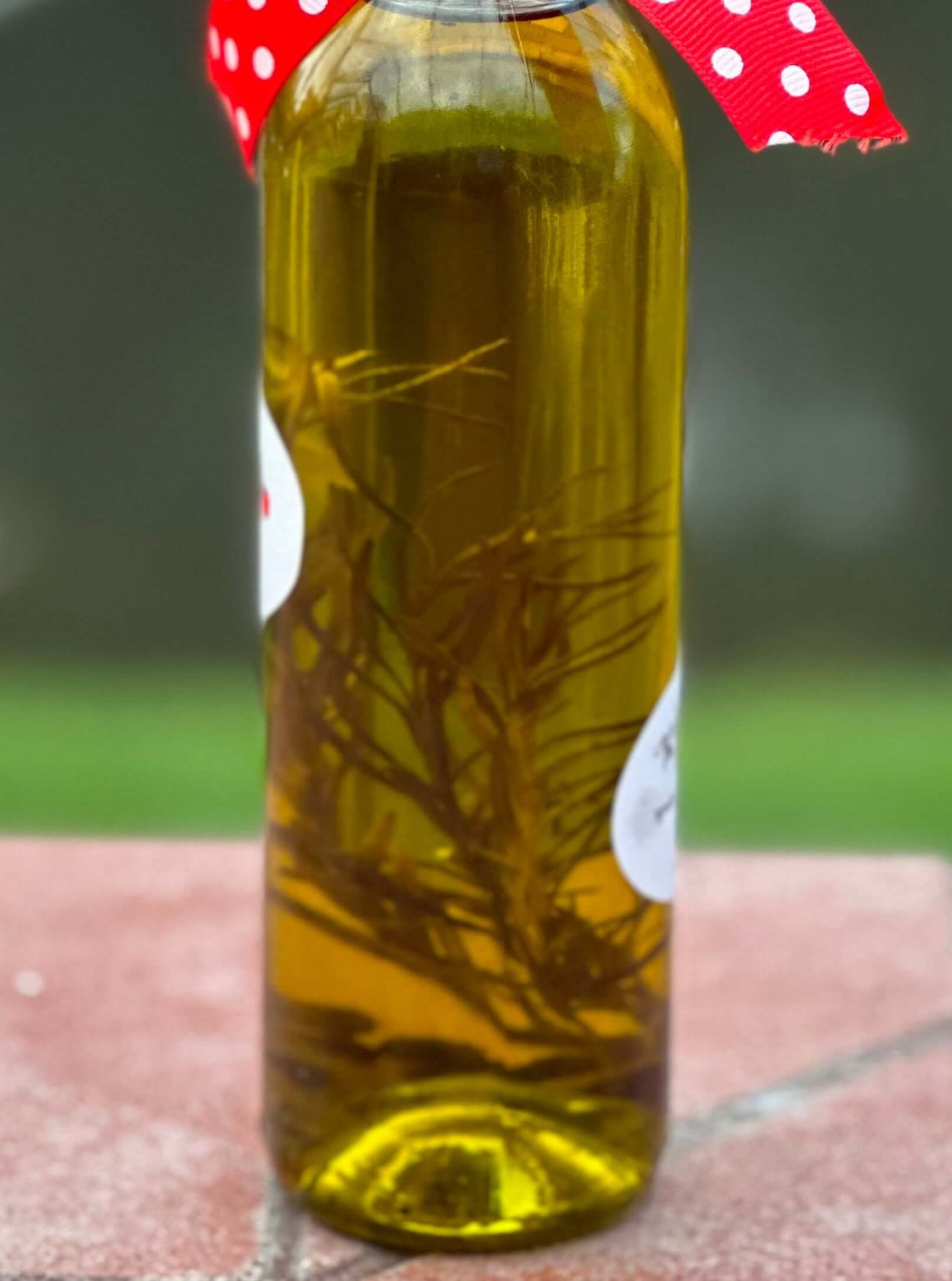 Back of Sara's Rosemary Infused Organic Olive Oil